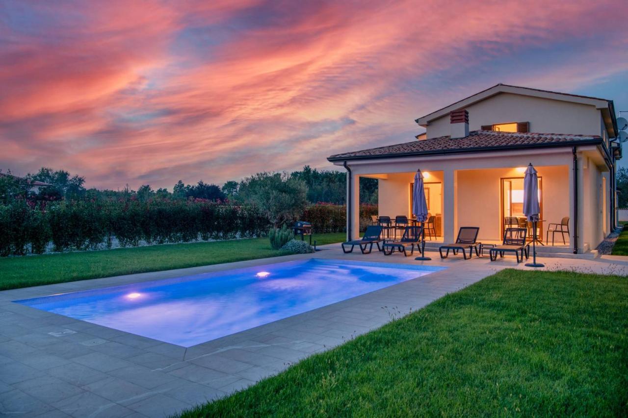 Holiday House Luca Poreč Kültér fotó